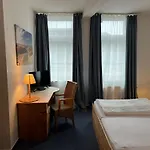 Zur Altstadt Отель типа 