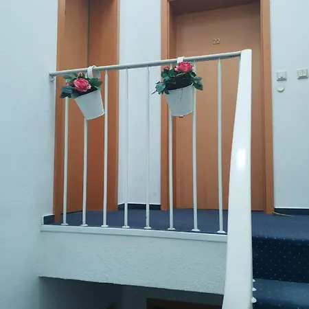 Zur Altstadt Couette-café 3*