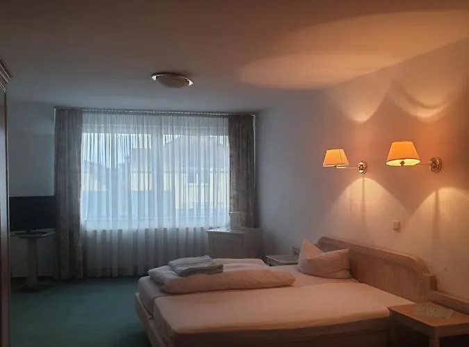 Nocleg ze śniadaniem Zur Altstadt