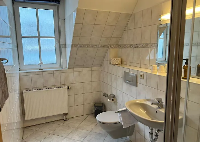 Zur Altstadt Bed and Breakfast Λουντενσάιντ